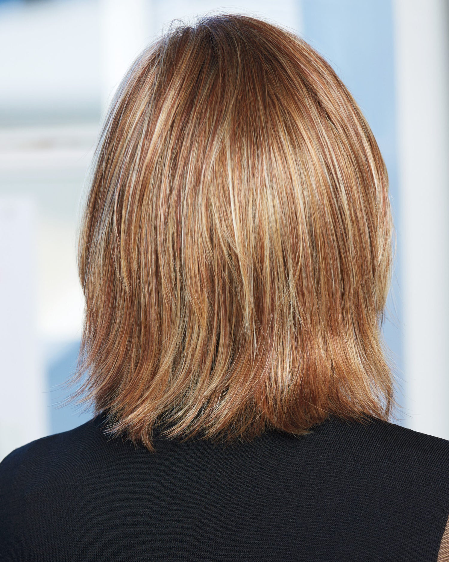 RAQUEL WELCH - PLAY IT STRAIGHT WIG