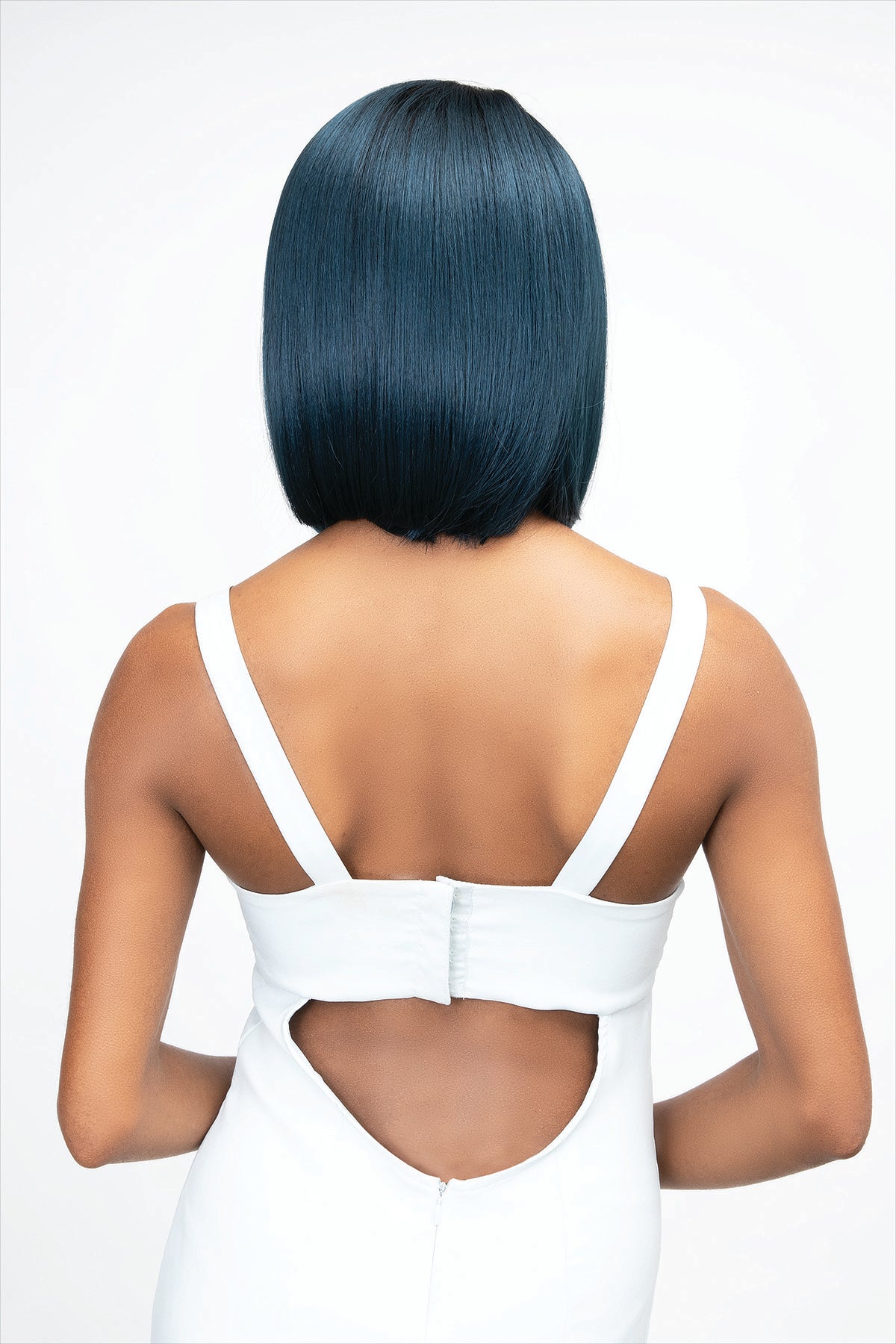 JANET COLLECTION ESSENTIALS LACE WIG - CHYNA