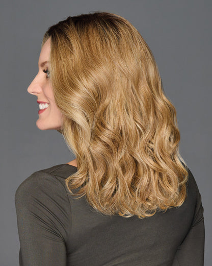 RAQUEL WELCH - TOP BILLING WAVY 14″ TOP PIECE
