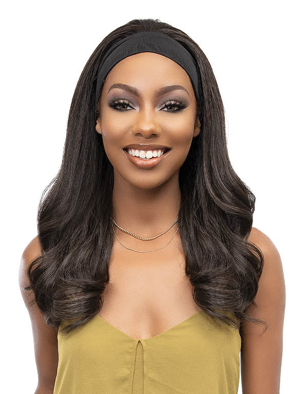 JANET COLLECTION CRESCENT BAND CORA WIG
